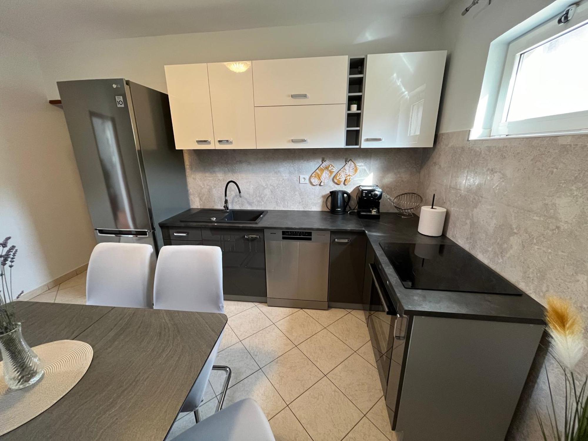 Apartman Lara Rijeka Eksteriør billede